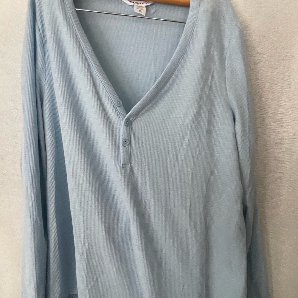 ATHLETA wind down light blue Henley top pajamas XL excellent condition